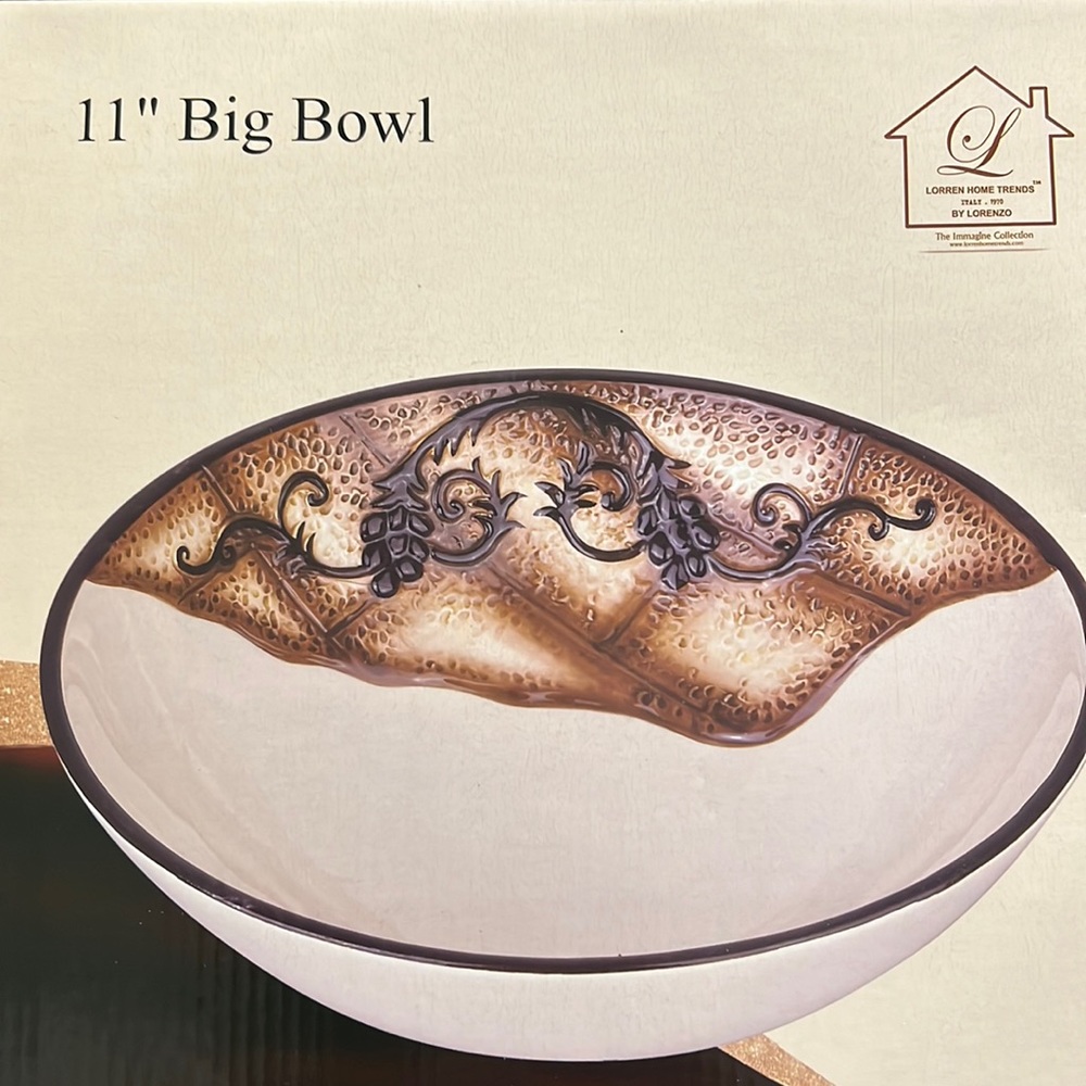 11” round serving bowl